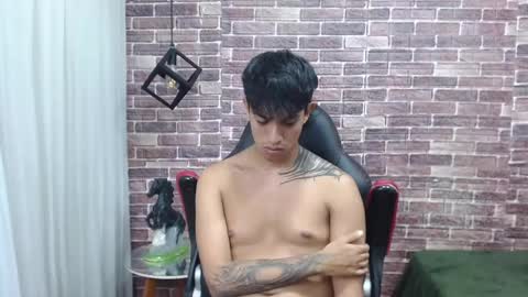 Snapshot of adamcoox chatting on 02-21-25, 08:29 Adam online show from 02-21-25, 08:29