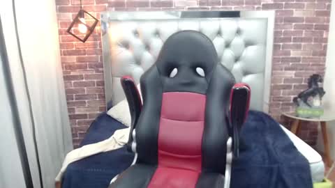 Snapshot of adamcoox chatting on 03-01-25, 10:13 Adam online show from 03-01-25, 10:13