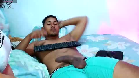 ADAMS Y NIKI online show from 02-14-25, 04:47