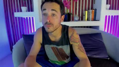 Im Adams Sanz online show from 03-05-26, 07:32