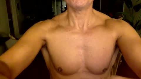 Snapshot of adamsix9 chatting on 11-07-25, 12:10 Adam online show from 11-07-25, 12:10