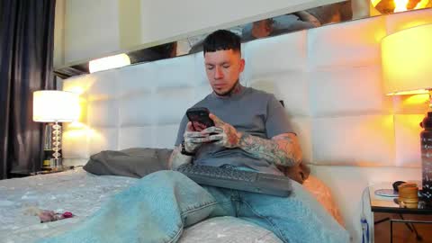 Snapshot of adamtatts chatting on 10-05-25, 03:49 Adam online show from 10-05-25, 03:49