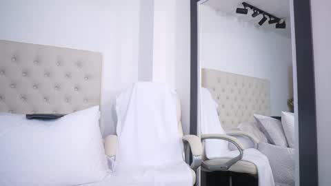 Adan Johns online show from 02-25-25, 11:33