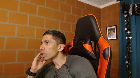 Adan Sin online show from 01-18-25, 09:45