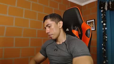 Adan Sin online show from 01-25-25, 05:19