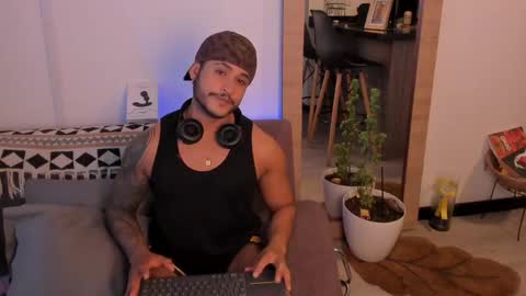 ADAN VEGA online show from 06-07-26, 06:33