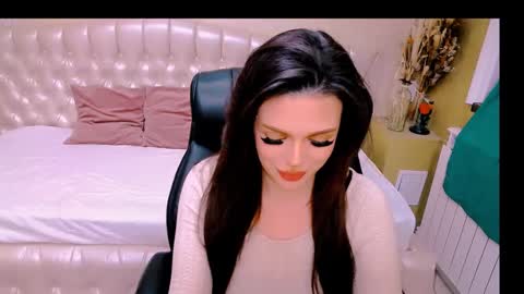 Snapshot of adarubyy chatting on 12-19-24, 04:56 adarubyy online show from 12-19-24, 04:56