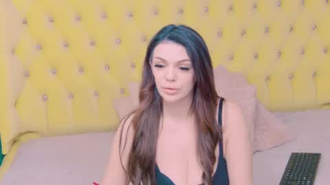 Snapshot of adarubyy chatting on 02-12-25, 03:18 adarubyy online show from 02-12-25, 03:18