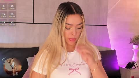 Snapshot of addison_baker chatting on 12-29-24, 11:29 A D D I S O N online show from 12-29-24, 11:29