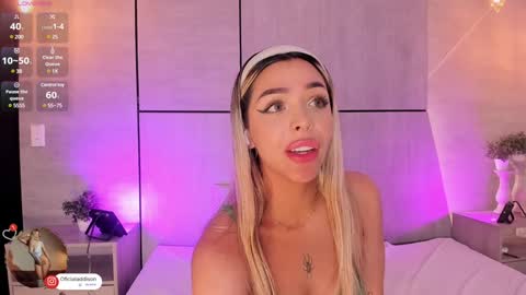 Snapshot of addison_baker chatting on 01-08-25, 02:14 A D D I S O N online show from 01-08-25, 02:14