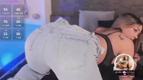 Snapshot of addison_baker chatting on 02-21-25, 07:43 A D D I S O N online show from 02-21-25, 07:43