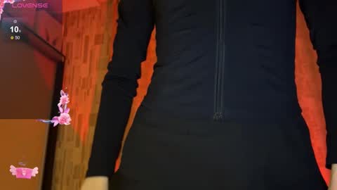 Adele online show from 02-16-26, 12:07