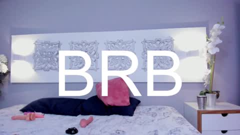 Snapshot of adelaa_11 chatting on 03-01-25, 06:43 Adela Worsth online show from 03-01-25, 06:43