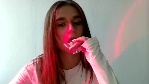 Adele Amore online show from 02-06-25, 01:21