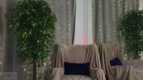 Adele online show from 02-09-25, 09:06