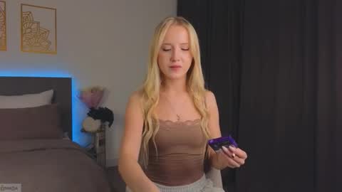 Adele online show from 10-15-25, 10:43