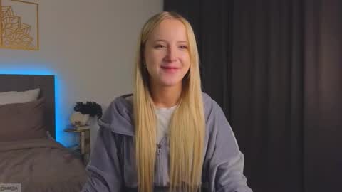 Adele online show from 10-21-25, 10:10