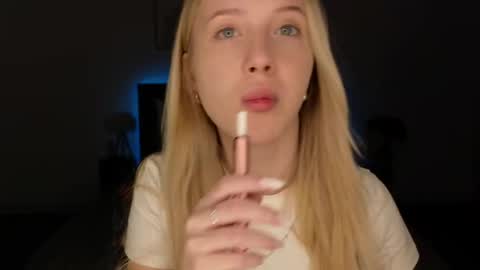 Snapshot of adele_armas chatting on 05-03-26, 08:48 Adele online show from 05-03-26, 08:48