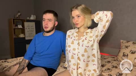 Snapshot of adele_nick2202 chatting on 12-24-24, 07:33 Adele Nick online show from 12-24-24, 07:33