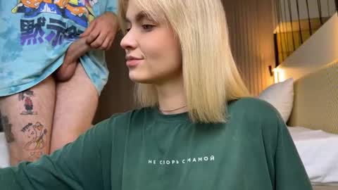 Snapshot of adele_nick2202 chatting on 09-20-25, 08:48 Adele Nick online show from 09-20-25, 08:48