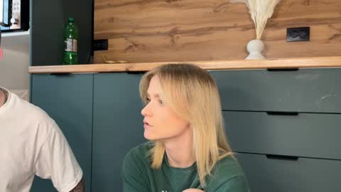 Adele Nick online show from 04-04-26, 10:02