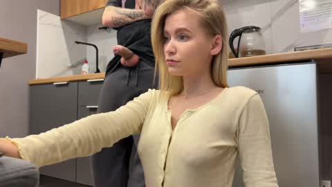 Adele Nick online show from 04-13-26, 03:45