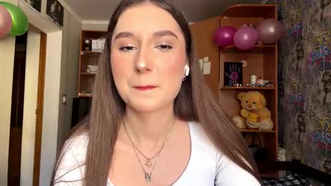 Snapshot of adeleapel chatting on 02-19-26, 09:16 Poly online show from 02-19-26, 09:16