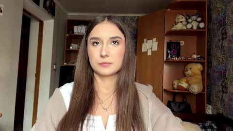 Poly online show from 04-08-26, 11:10