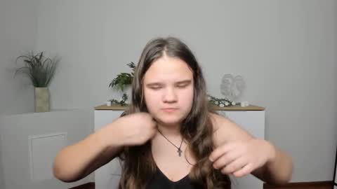 adelecruzz online show from 01-20-25, 04:12