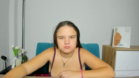 adelecruzz online show from 10-12-25, 07:18