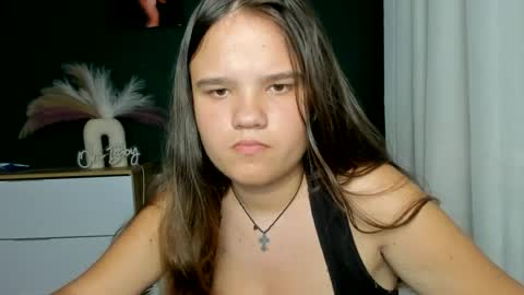 Snapshot of adelecruzz chatting on 06-21-26, 12:08 adelecruzz online show from 06-21-26, 12:08
