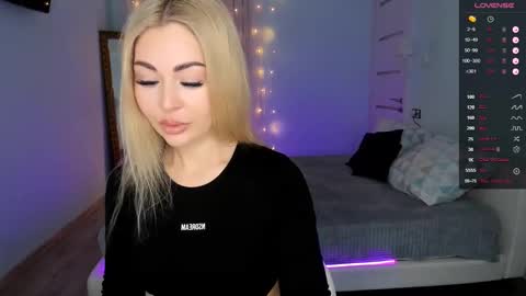 Adele online show from 02-10-25, 02:08