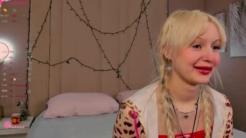 adelesilvy online show from 03-25-26, 02:06