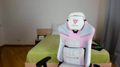 Adelina online show from 11-29-25, 09:34