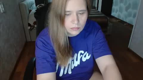 Snapshot of adelinalawson chatting on 05-23-26, 05:56 adelinalawson online show from 05-23-26, 05:56