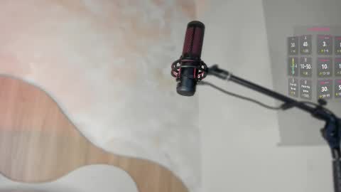 adeline online show from 10-04-25, 07:34