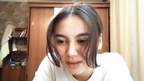 Snapshot of adelinehaefner chatting on 11-26-25, 03:13 Anna online show from 11-26-25, 03:13