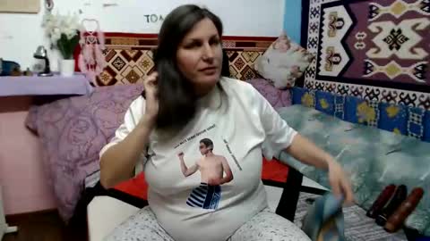 Snapshot of adelinemilf chatting on 01-15-26, 08:30 adelinemilf online show from 01-15-26, 08:30