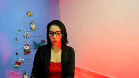 Snapshot of adellelennox_cg chatting on 12-12-24, 11:18 Adelle online show from 12-12-24, 11:18