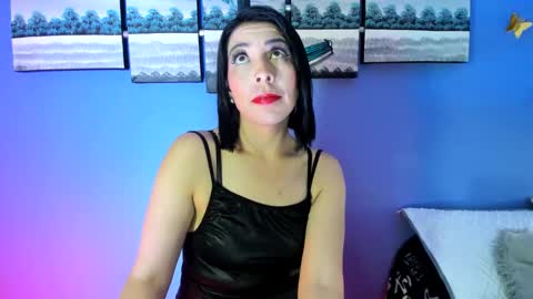 Snapshot of adellelennox_cg chatting on 02-10-25, 02:05 Adelle online show from 02-10-25, 02:05