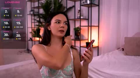 Adelle online show from 10-11-25, 05:50