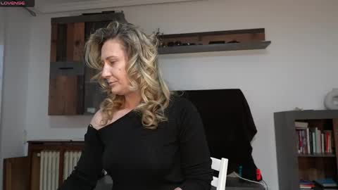 adelllee online show from 05-29-26, 10:24