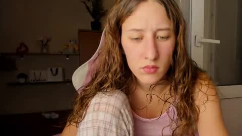 Snapshot of adellqueen chatting on 09-13-25, 09:36 Adell online show from 09-13-25, 09:36