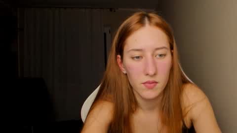 Snapshot of adellqueen chatting on 11-11-25, 10:32 Adell online show from 11-11-25, 10:32