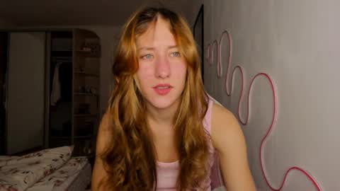 Snapshot of adellqueen chatting on 05-30-26, 09:34 Adell online show from 05-30-26, 09:34