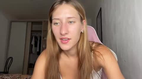 Snapshot of adellqueen chatting on 06-30-26, 09:38 Adell online show from 06-30-26, 09:38