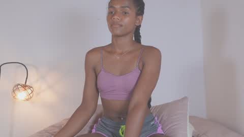  instragram adelyn 111 online show from 01-10-25, 12:15