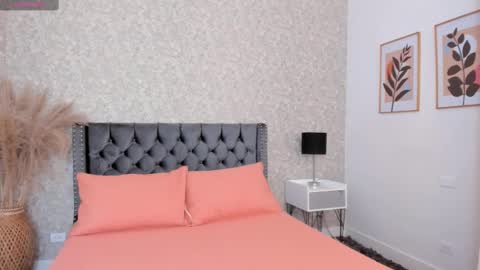 Snapshot of adhara_black01 chatting on 02-19-25, 01:06 Adhara online show from 02-19-25, 01:06