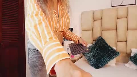 AdharaSmithh online show from 03-03-25, 05:18