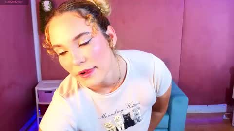 Adhara online show from 03-26-26, 01:44